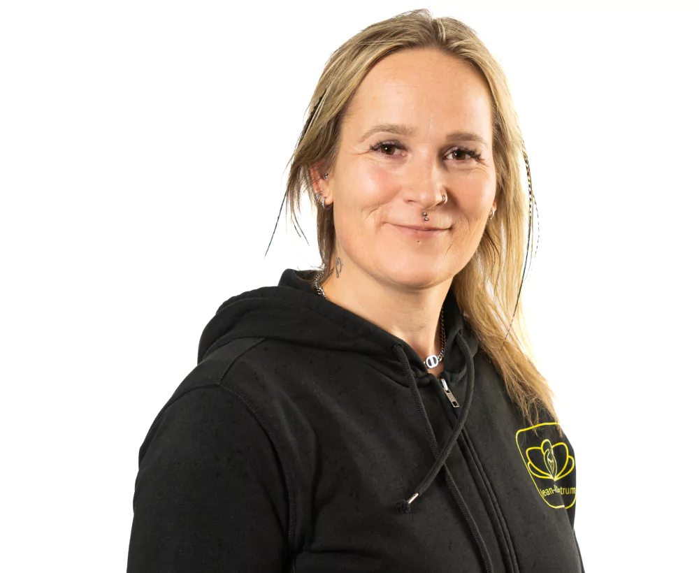 Als SP-Pädagogin und NLP-Practitioner ist sie die pädagogische Leitung des Jean-Itard-Zentrums.